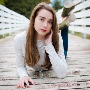 Meet your Posher, Abbygail